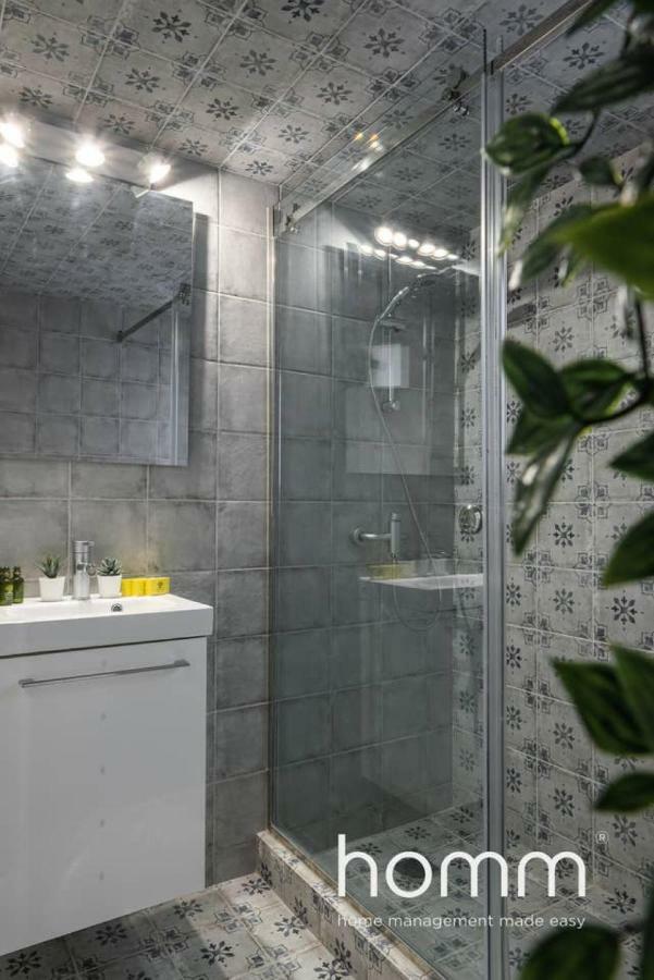 Nemeseos 1St Floor Homm Apartment With Roof Garden And Wading Pool Atene Esterno foto